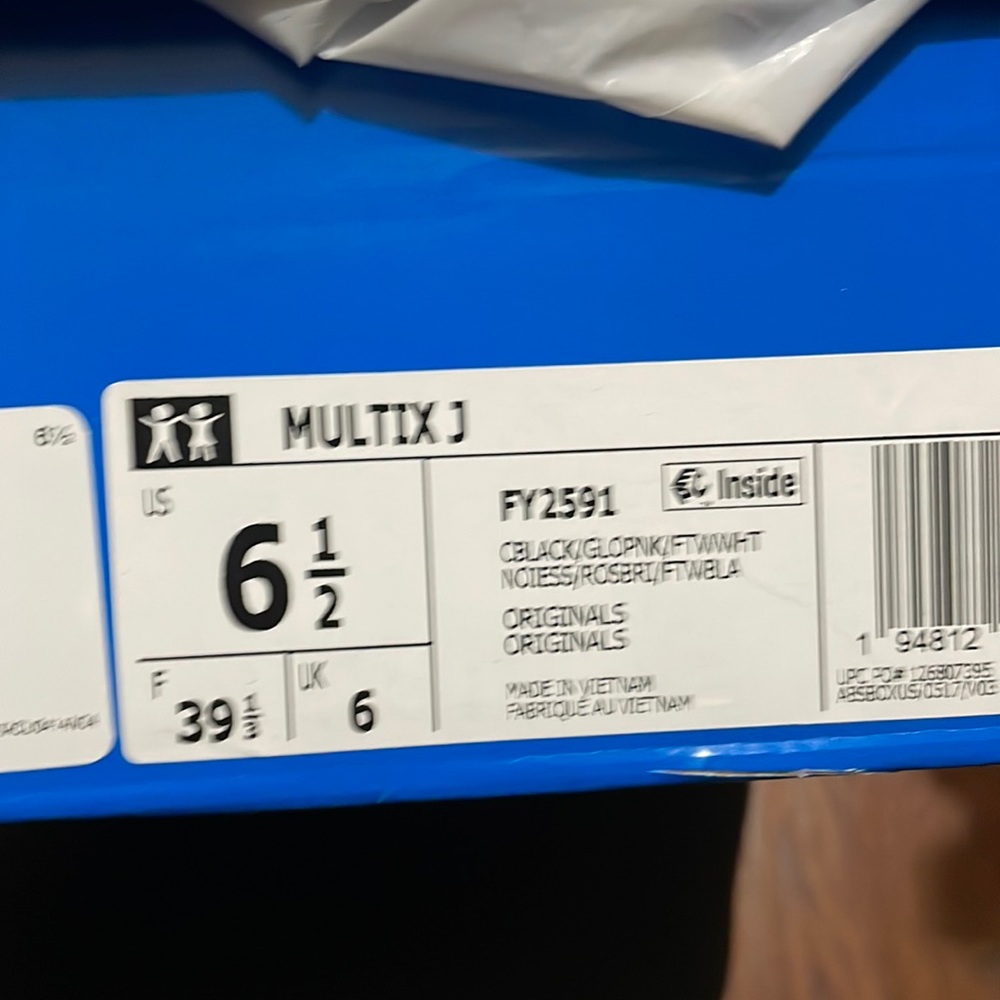 Wore a few times. Great shoes, but just not for me